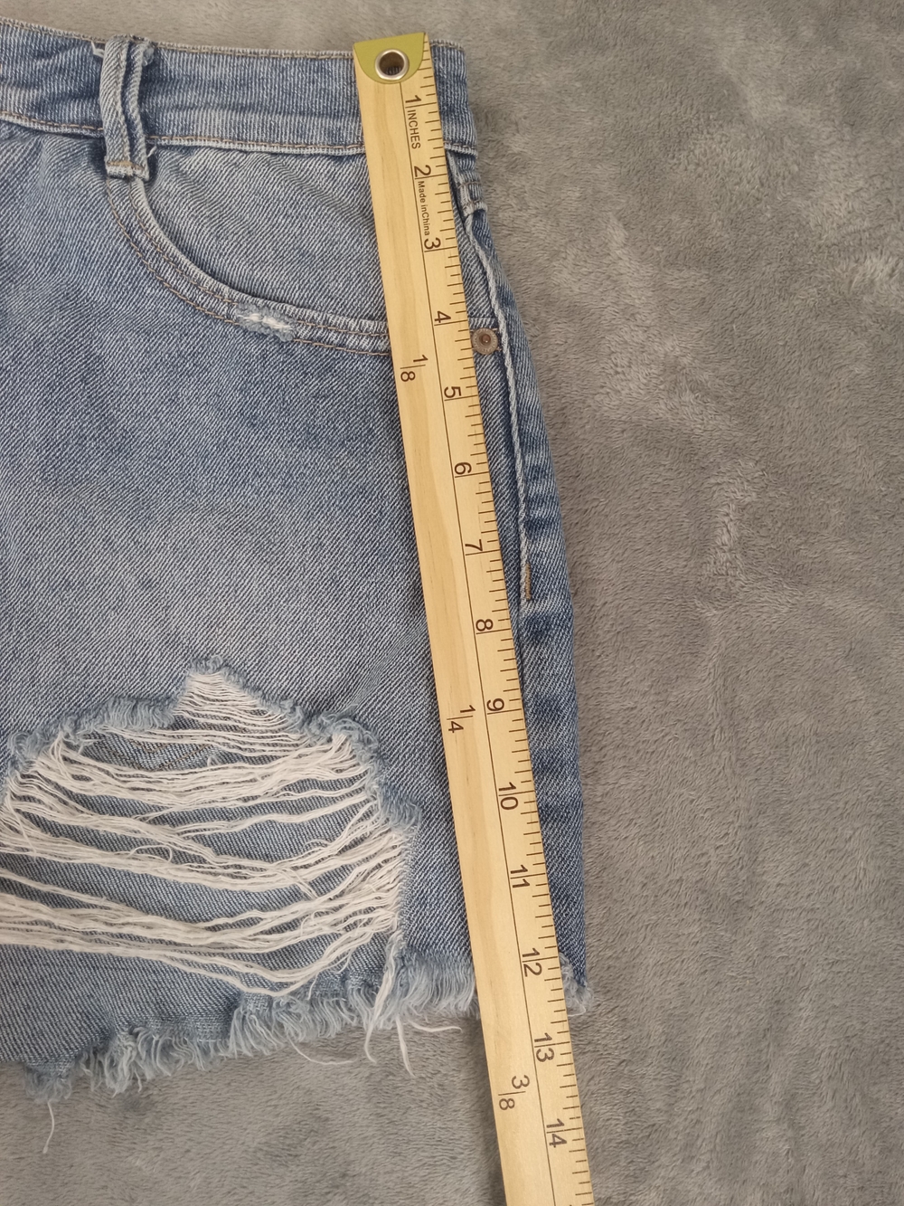 Happily Grey Women’s Light Blue Jeans Shorts Size 11/3 - Picture 6 of 13